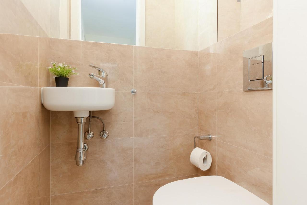 Center Zurawia By Renters Apartment *