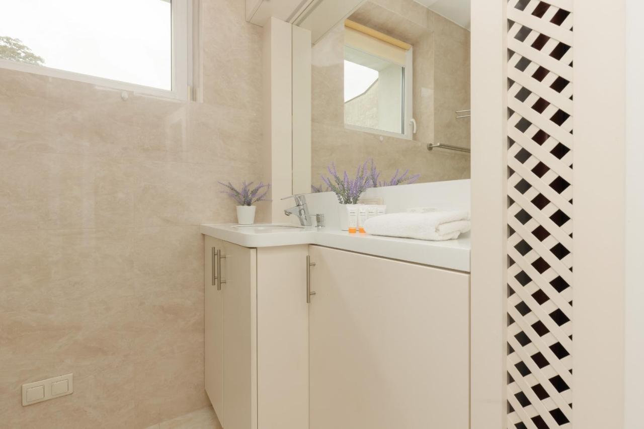 Center Zurawia By Renters Apartment