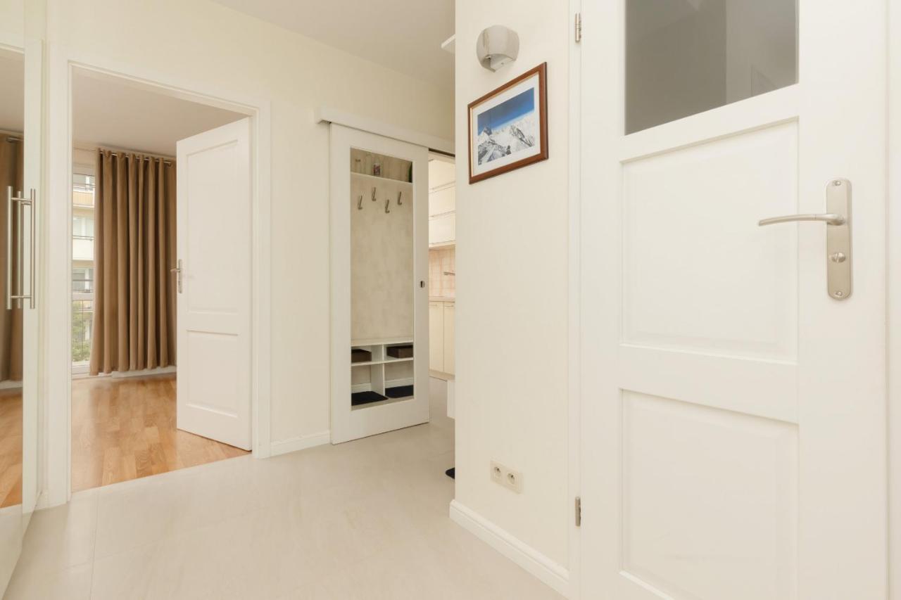 Center Zurawia By Renters Апартаменти Варшава